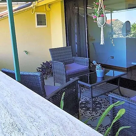 A Casa Di Paola 3* רקאנטי